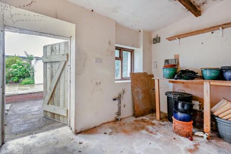 Store/Workshop