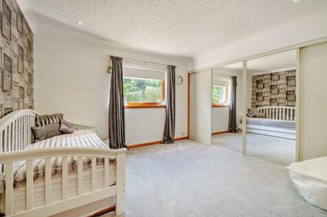 Large Double Bedroom