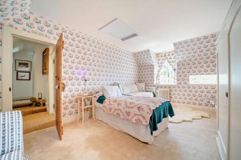 Large Double Bedroom