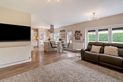 Family/Dining Area