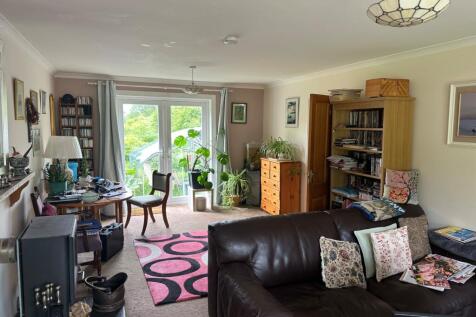 Spacious Reception
