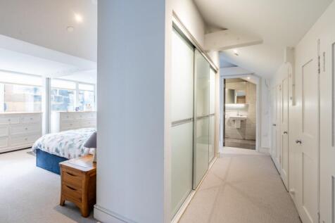 Built In Wardrobes