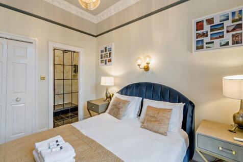 With En Suite