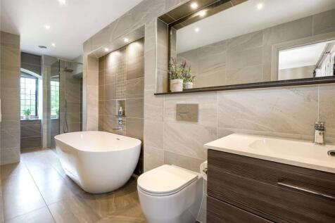 Jack &amp; Jill Bathroom