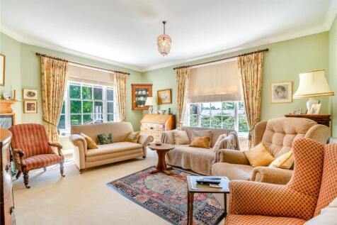 Bedroom/Family Room