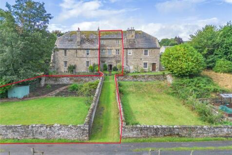 2 Stanhope Hall