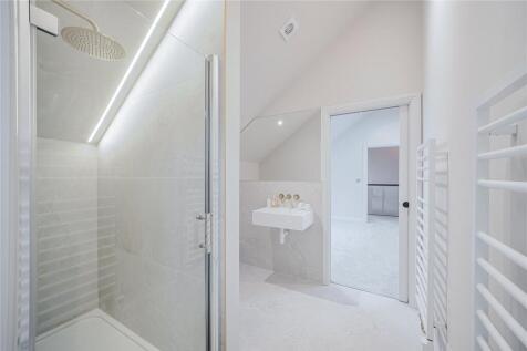 Jack & Jill En Suite