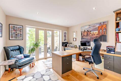 Bedroom 4/Office