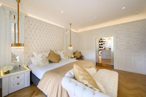 Principle Bedroom