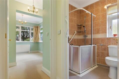 Bathroom/Bedroom