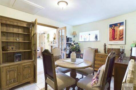 Annexe Dining/Bed