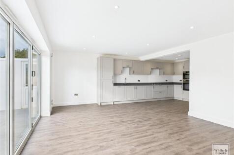 Kitchen/Living Area