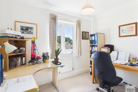 Bedroom/Office