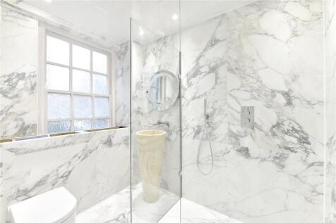En-Suite Shower