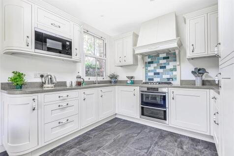 Bloomers Kitchen.jpg