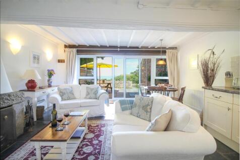 Francis Living Room.jpg