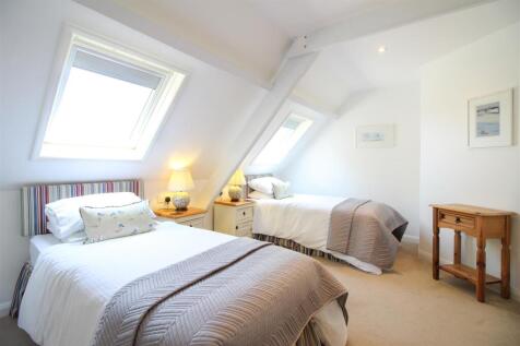 Francis Bedroom
