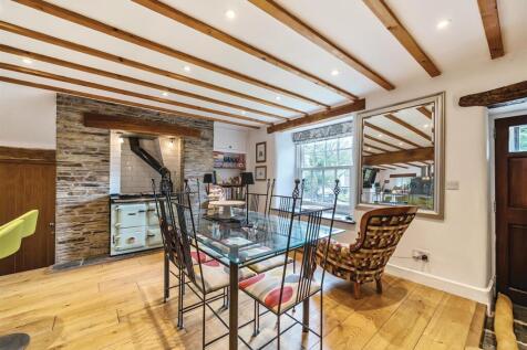 Main House Breakfast Room