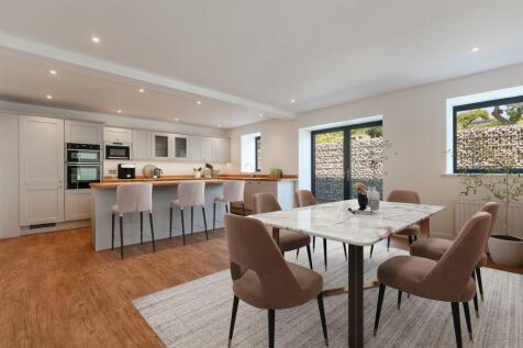 A34 - Barns &#64; - Dining and kitchen-final.jpg