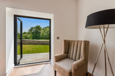 A02 - Barns &#64; Higher Court Barns, Littlehempston -