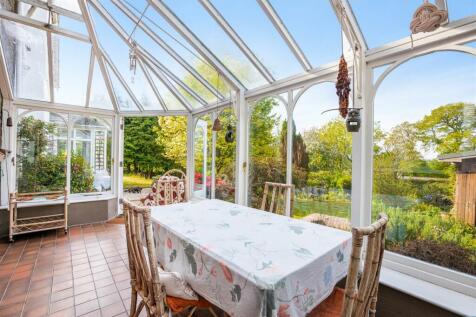 A 7 - Higher Bowden House Totnes internals - 22050