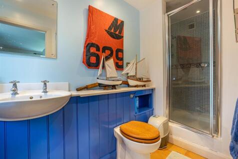 A23 - Ashprington, Brambles - 230505.jpg