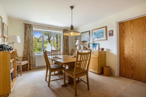 A18 - Ashprington, Brambles - 230505.jpg