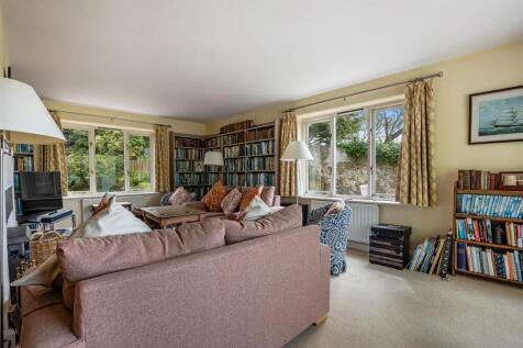 A14 - Ashprington, Brambles - 230505.jpg