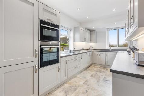 A16 - Greys Ashprington - 240405.jpg