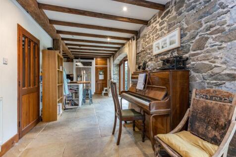 A 16 - 2 Manor Barn Bickington - 210813.jpg