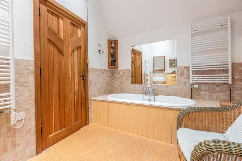 A49 - Green Dragon Barn Blackawton Totnes - 250425