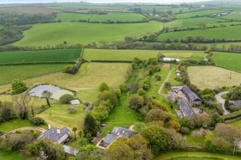 A18 - Green Dragon Barn Blackawton Totnes - 250425