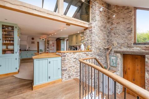 A26 - Green Dragon Barn Blackawton Totnes - 250425