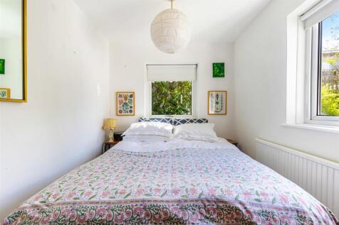 A17 - Cott Lane, Dartington, Deepdene - 240416.jpg