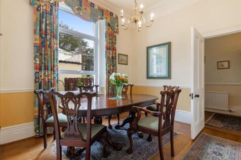 A23 - 26 College Road Newton Abbot - 250422.jpg