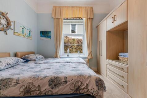 A19 - 26 College Road Newton Abbot - 250422.jpg