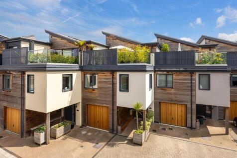 A10 - 17 Baltic Way Totnes - 250514.jpg