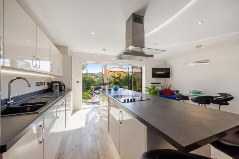 A16 - 17 Baltic Way Totnes - 250514.jpg