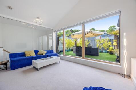 A37 - 17 Baltic Way Totnes - 250514.jpg