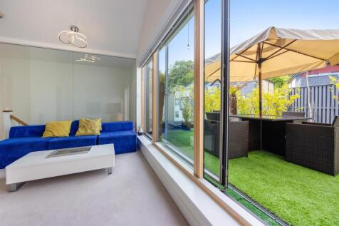 A38 - 17 Baltic Way Totnes - 250514.jpg