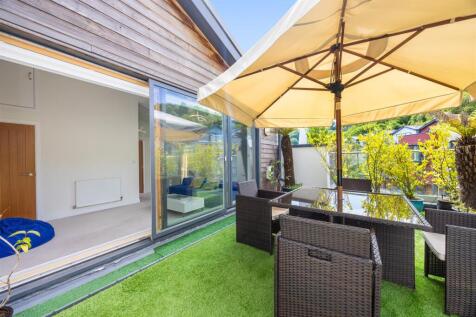 A41 - 17 Baltic Way Totnes - 250514.jpg