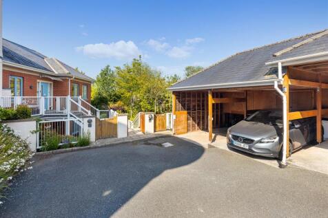 A02 - Flat 2 Redhills, Jubilee Road - 250514.jpg