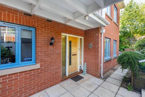 A01 - Flat 2 Redhills, Jubilee Road - 250514.jpg