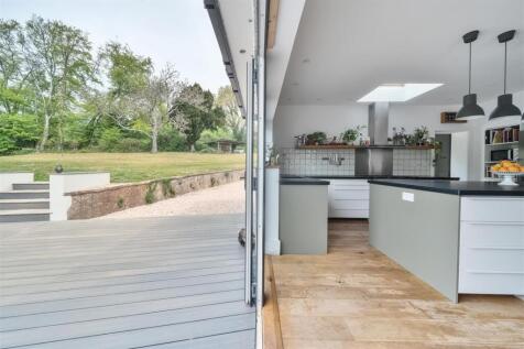 Terrace/Kitchen