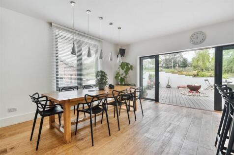 Breakfast Room