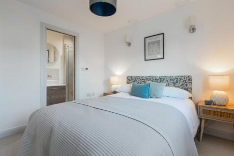 A33 - Ipplepen, New Homes at Rosemoor - 250922.jpg