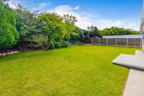 A07 - 3 Manor Bend Galmpton - 250611.jpg