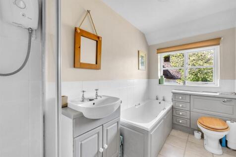 Eastons.19.jpg