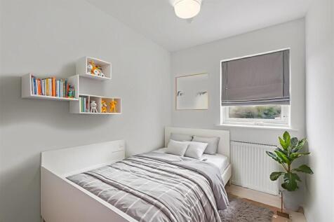 Bedroom . .jpg