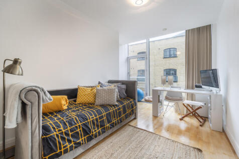 Bedroom . 3
